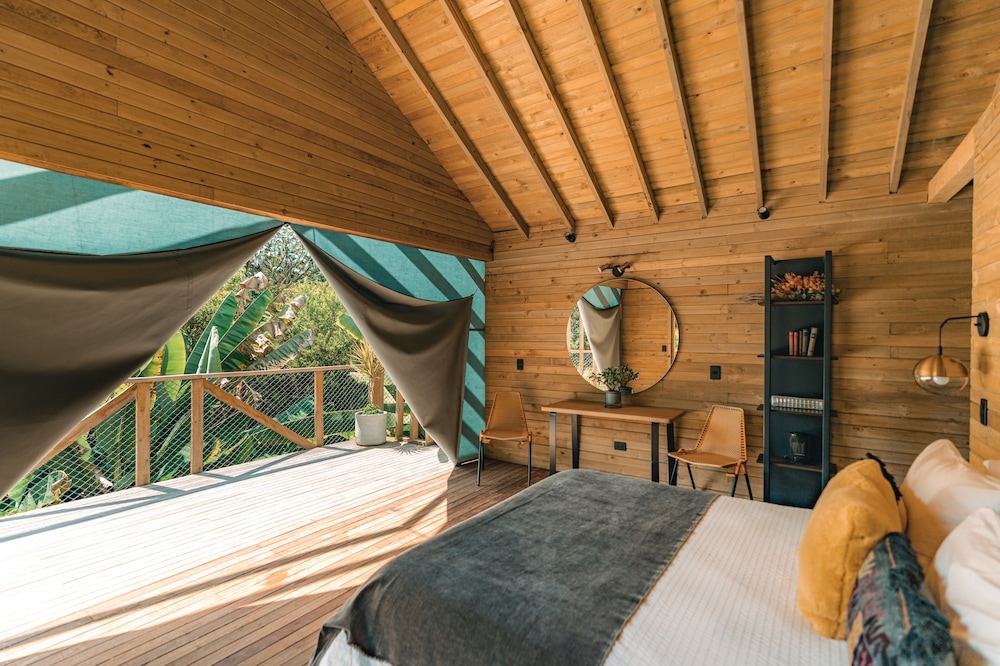 Signature Cabin