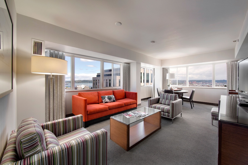 Superior Suite, 1 King Bed (Patron Club King Suite) - Photo 4