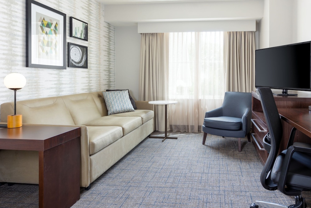 Suite, Multiple Beds
