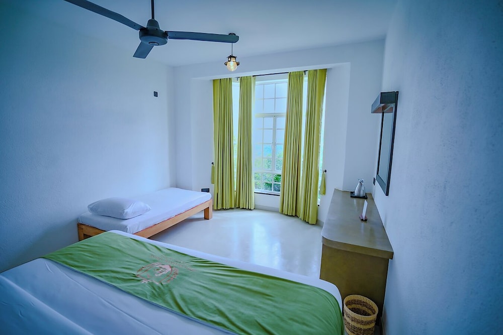 Deluxe Triple Room photo 2