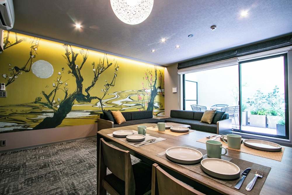 Deluxe Suite 4 Bed Spa & Sauna from 21:30~23:00 limited - Photo 2