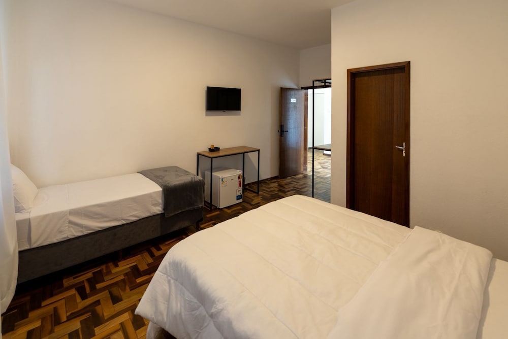 Triple Room, City View photo 2