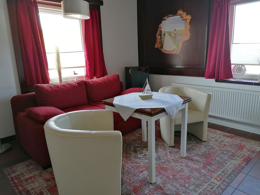 Comfort Twin Room, 1 Bedroom, Non Smoking, Courtyard View photo 1
