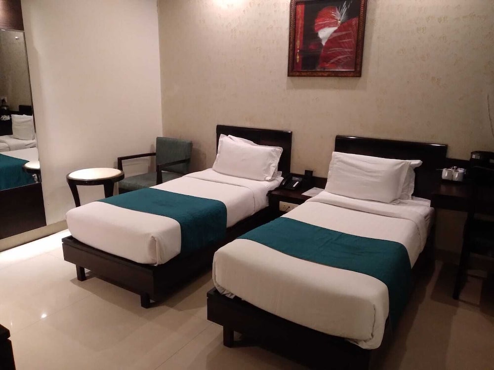 Deluxe Twin Room - Photo 1