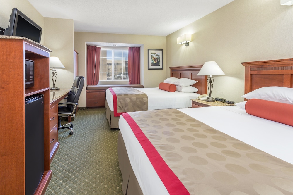 Room, 2 Queen Beds, Accessible, Non Smoking (Mobility Accessible) - Photo 2