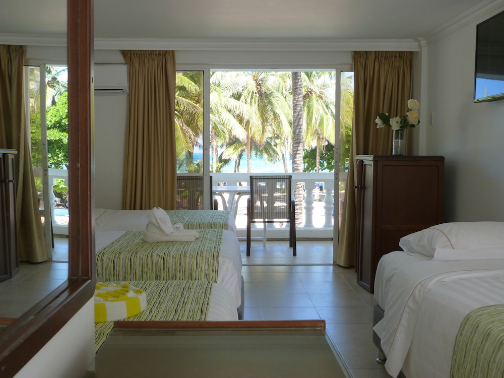 Family Room, Beach View