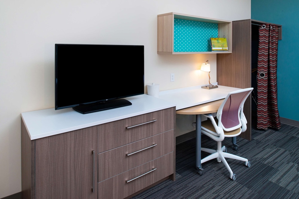 Suite, 1 King Bed, Accessible (Hearing) - Photo 5