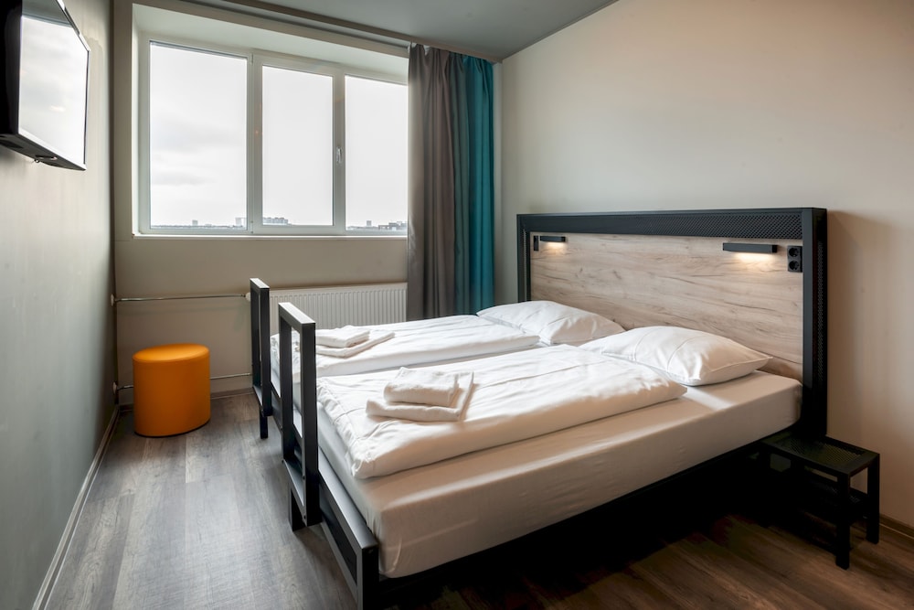 Twin Room - Photo 7
