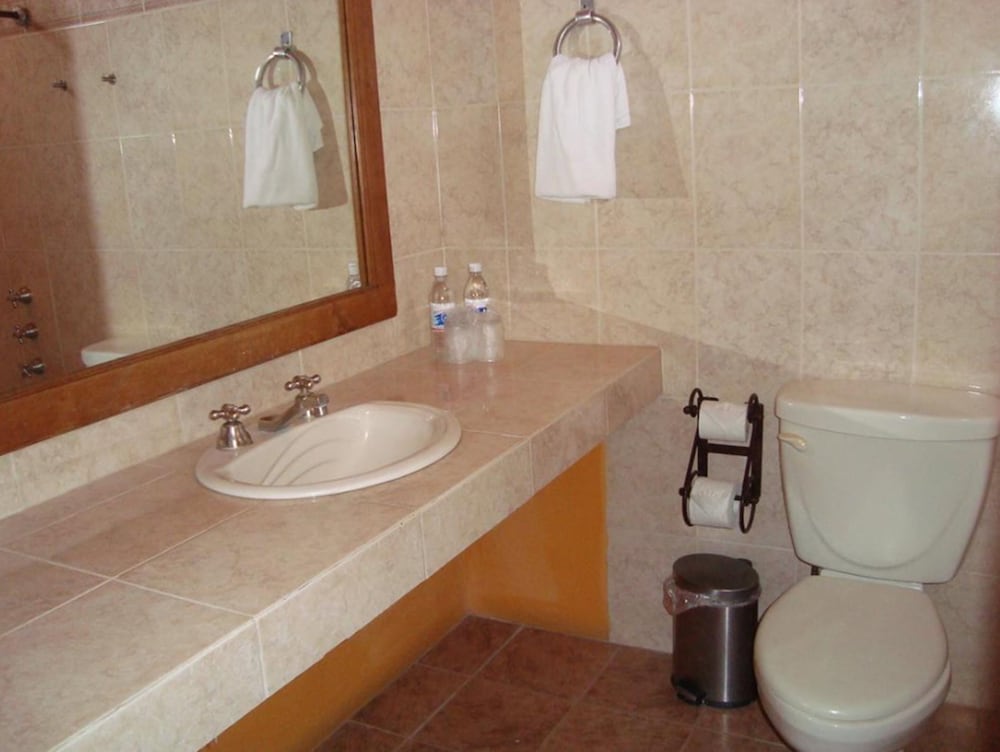 Standard Room - Photo 4