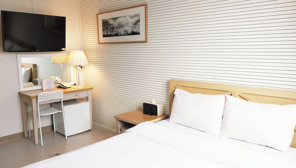 Family Suite, 2 Bedrooms, Non Smoking, Kitchen (Family Cabin) photo 1