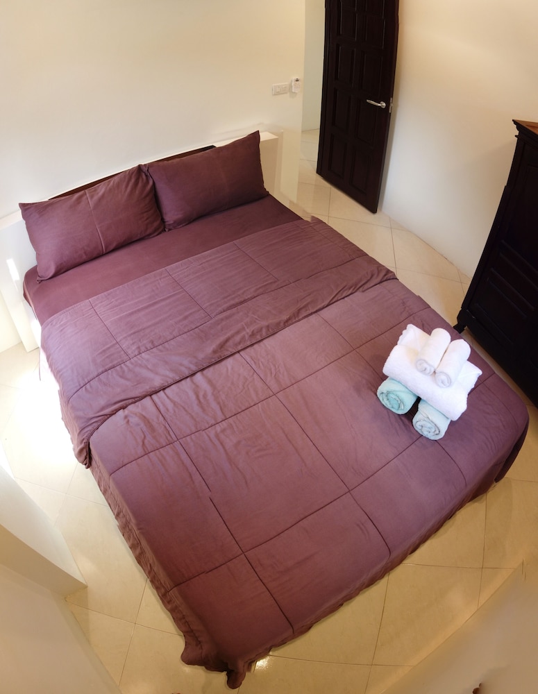 Family Apartment, 2 Bedrooms, Kitchen, Ground Floor photo 3