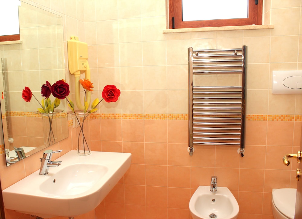 Superior Triple Room photo 3