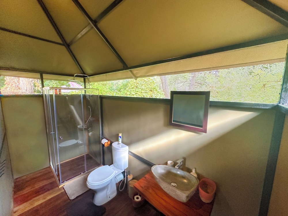 Classic Tent, River View photo 2
