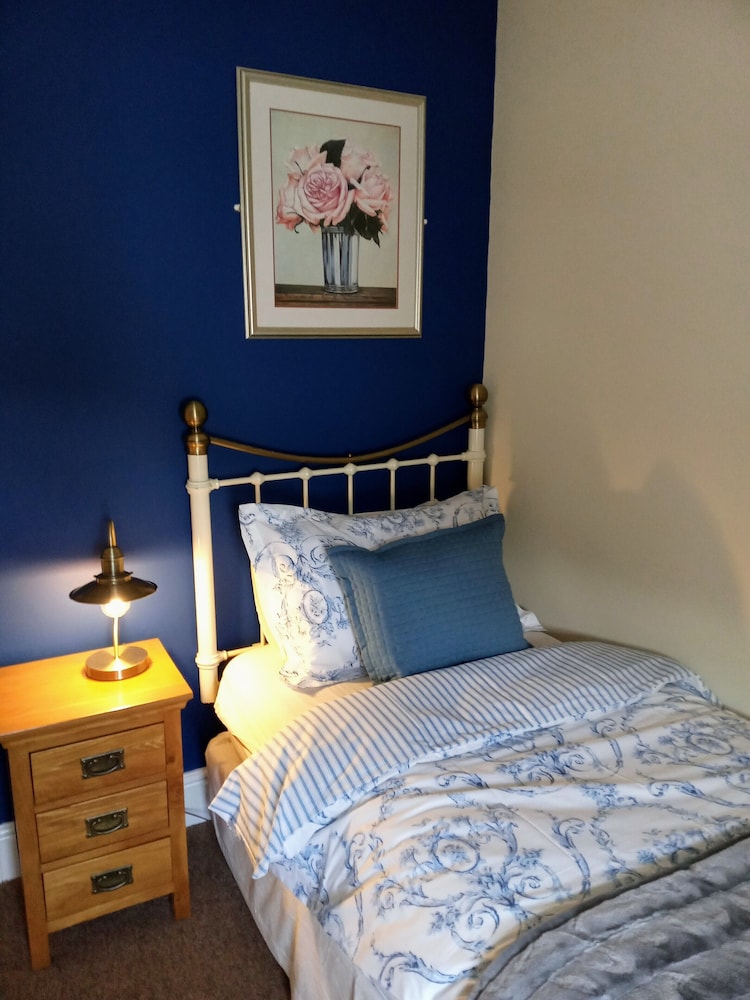 Triple Room, Ensuite ((Or Double Occupancy)) photo 2