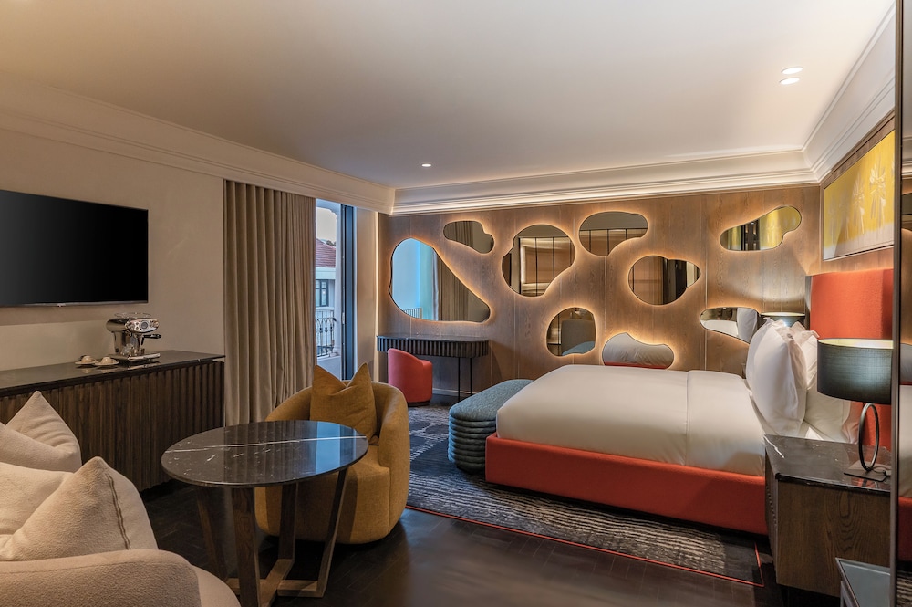 Suite (The Winston)