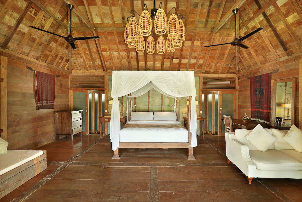 Joglo Ocean Villa, 1 King Bed, Patio, Garden View photo 1
