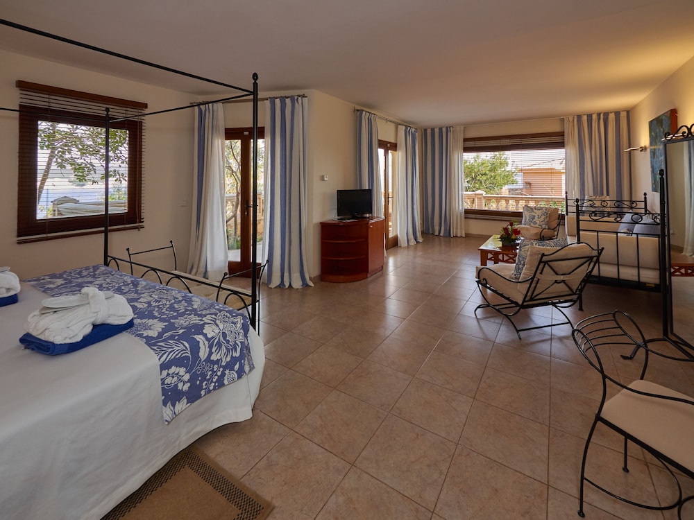 Deluxe Double Room, 1 King Bed, Sea View, Annex Building