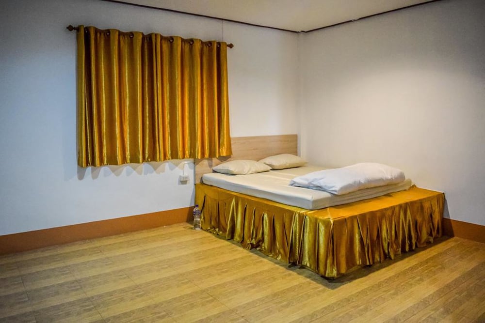 Standard Double Room With Fan photo 1