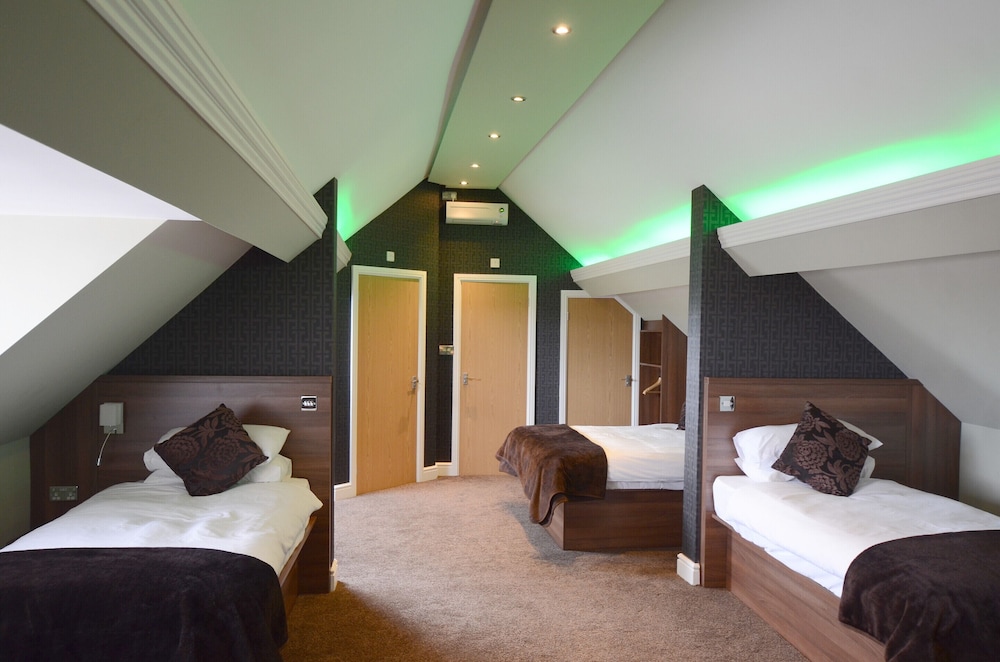 Executive Suite, Ensuite