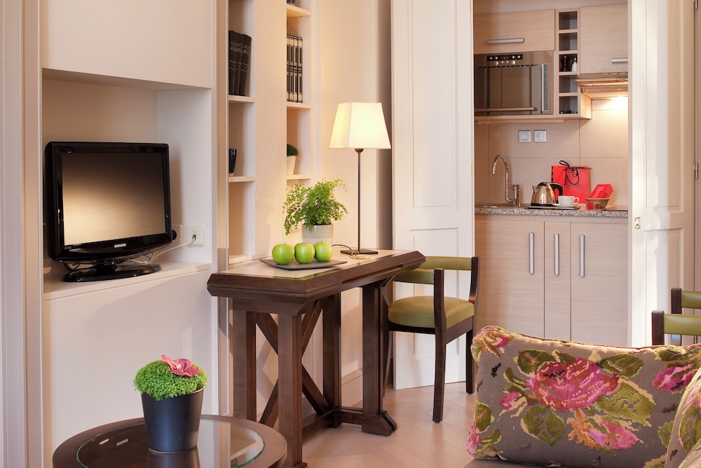 Comfort Suite, City View photo 2