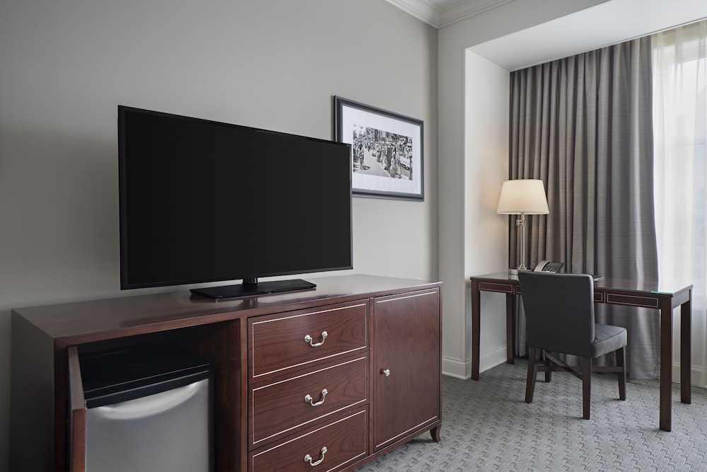 Standard Room, 2 Queen Beds, Accessible photo 2