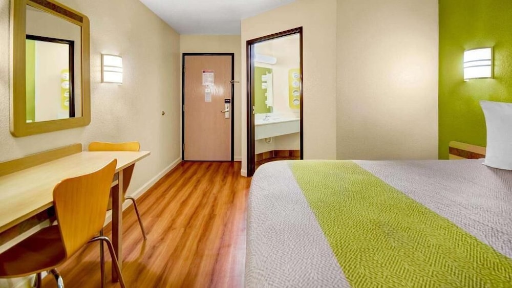 Standard Room, 1 Bedroom photo 2
