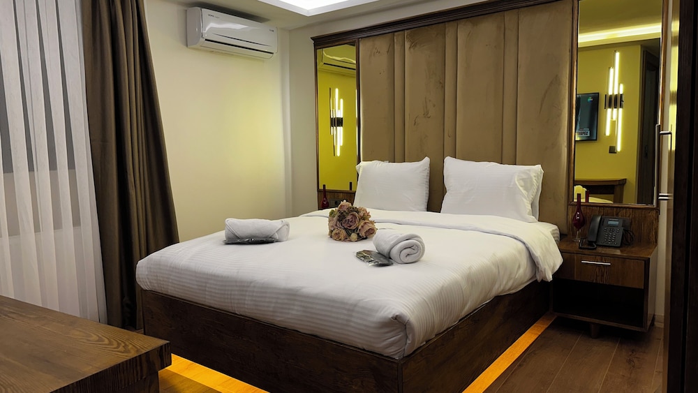 Deluxe Double Room photo 2