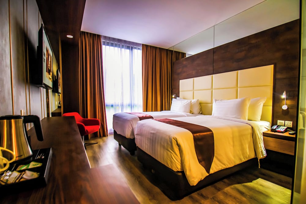 Special offer - Two Superior Twin rooms ( 2 Individual rooms not Family Rooms )