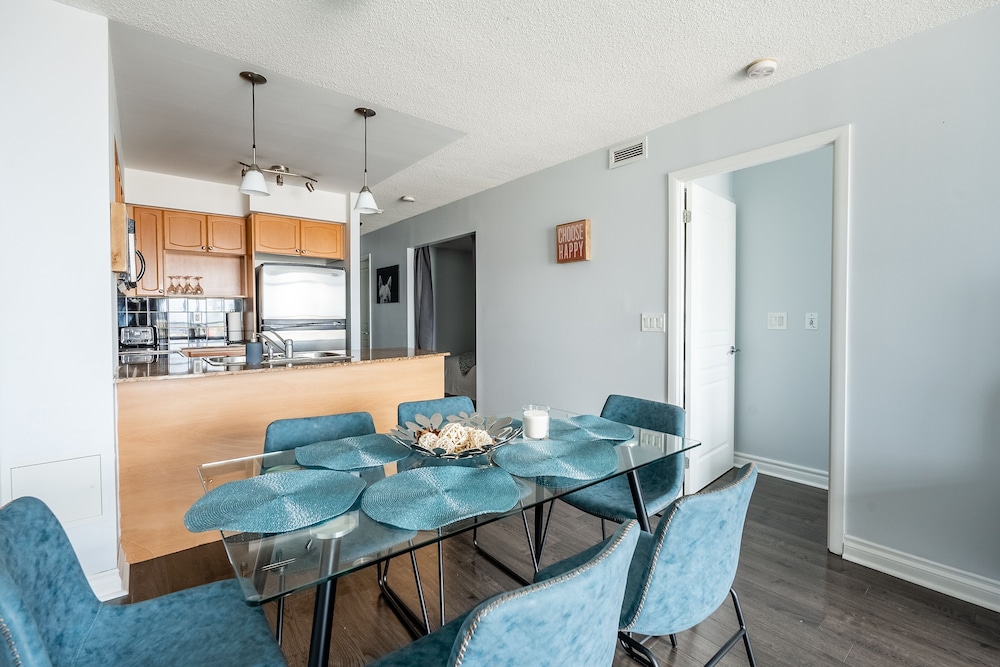 Design Apartment, Multiple Beds, Kitchen, City View - Photo 28