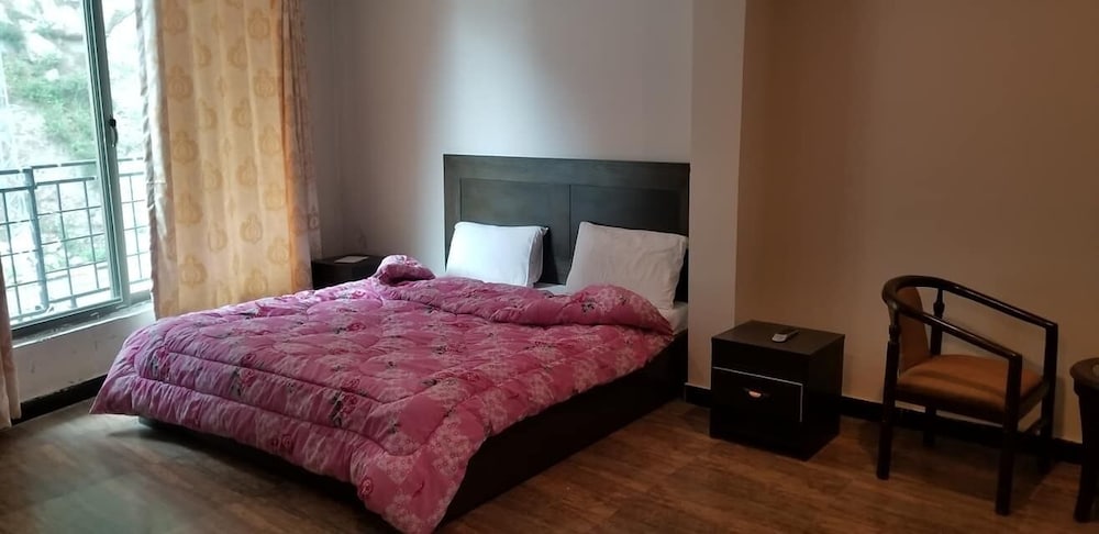 Deluxe Apartment photo 2