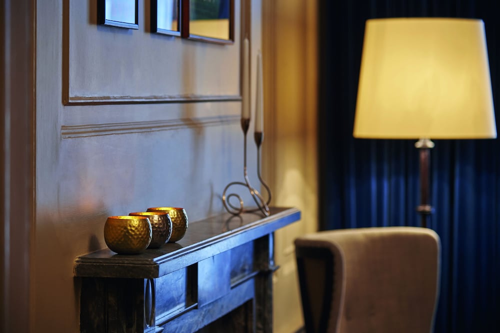 Suite, 1 Bedroom (Charlotte Square View)