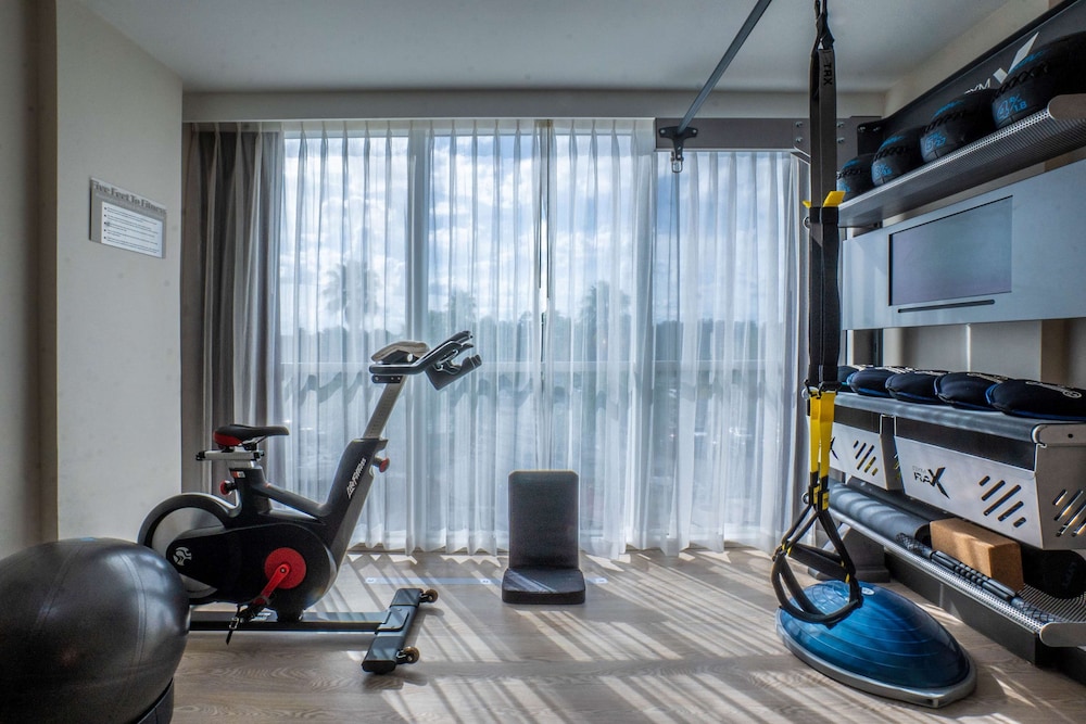 Room, 2 Queen Beds (Fitness) photo 1