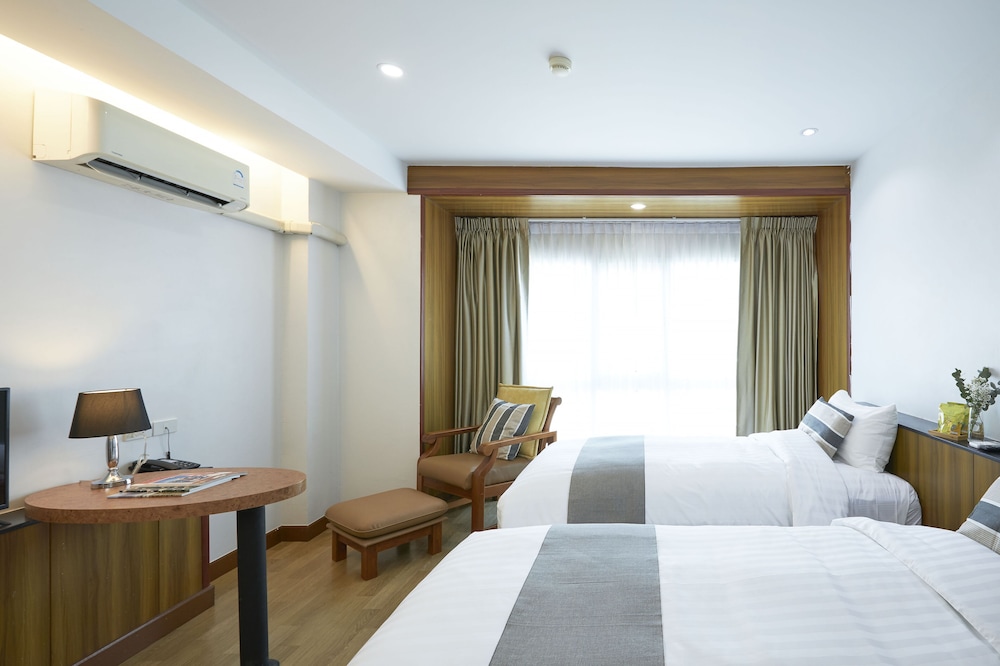 Superior Twin Room