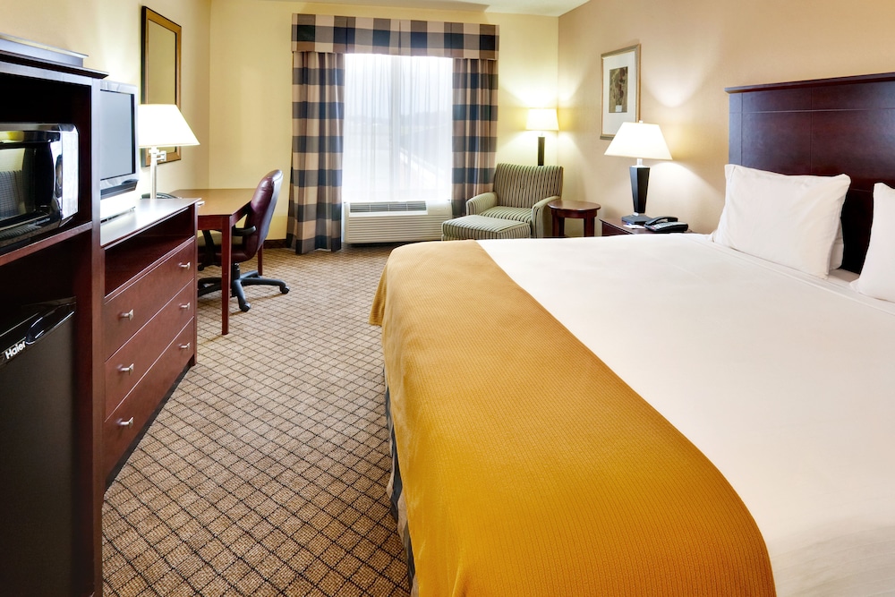 Standard Room, 1 King Bed - Photo 1