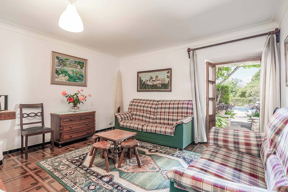 Villa (3 Bedrooms) photo 2