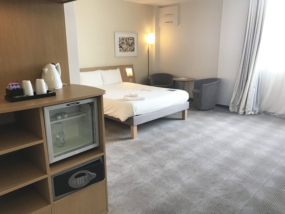 Superior Room, 1 Queen Bed photo 1