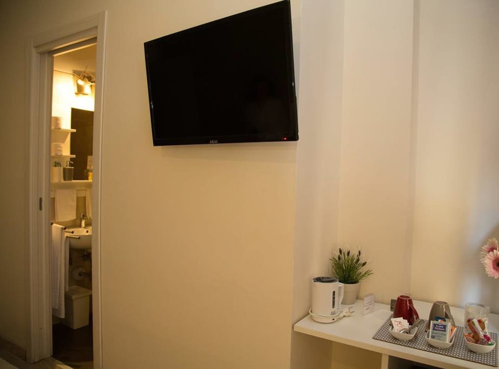 Standard Double Room - Photo 3