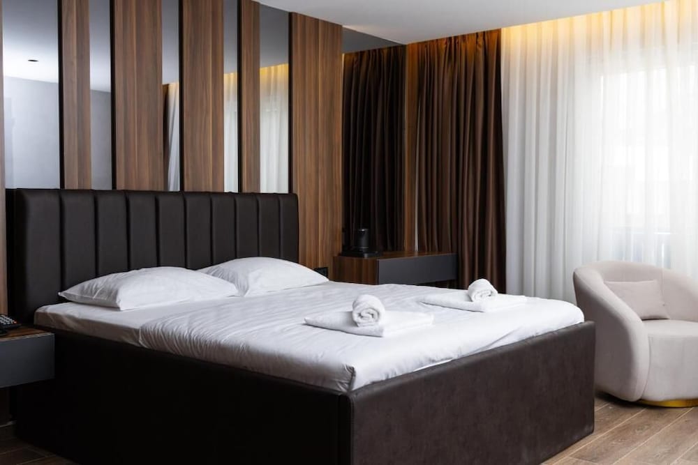 Deluxe Double Room, Balcony photo 1