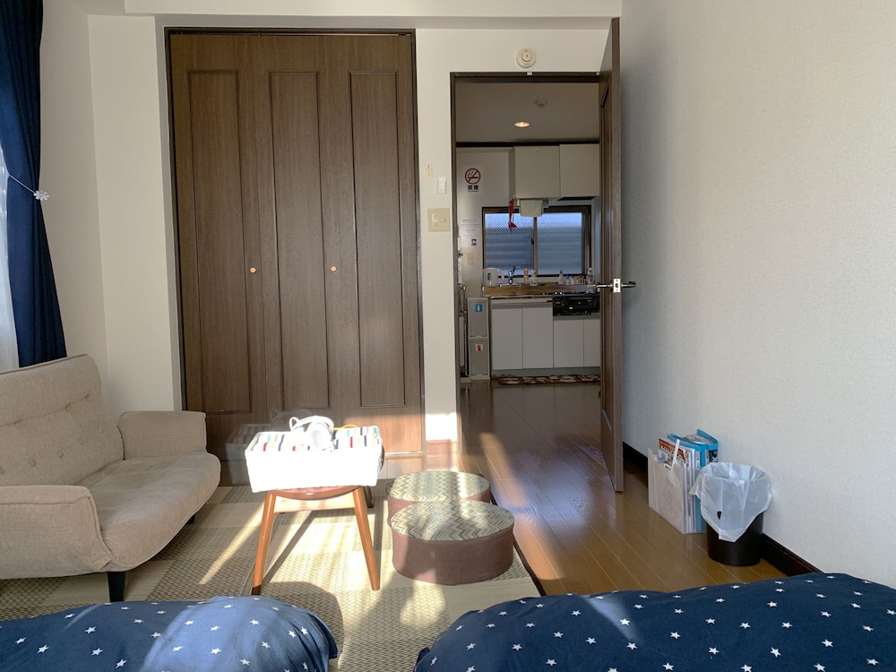 Apartment 201 photo 3