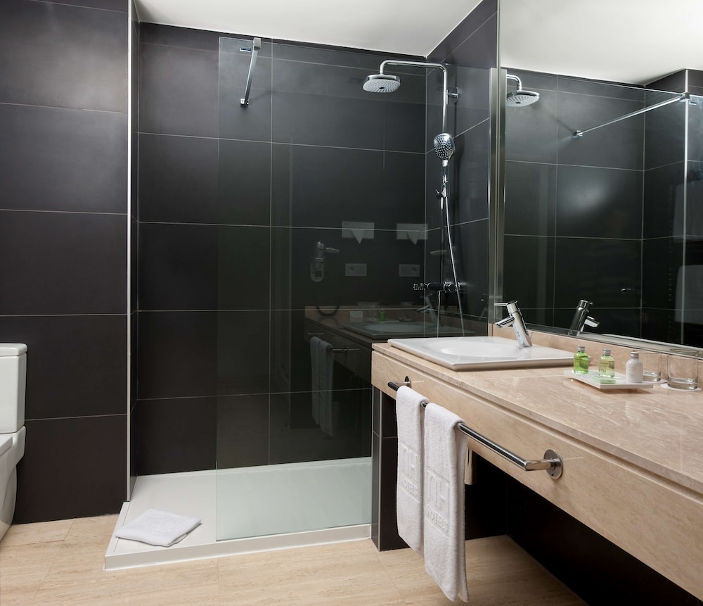 Superior Room, View thumbnail 6