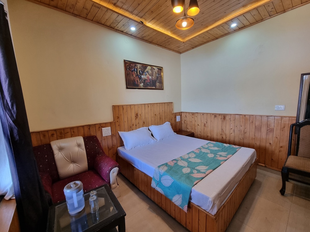 Deluxe Double Room - Photo 24