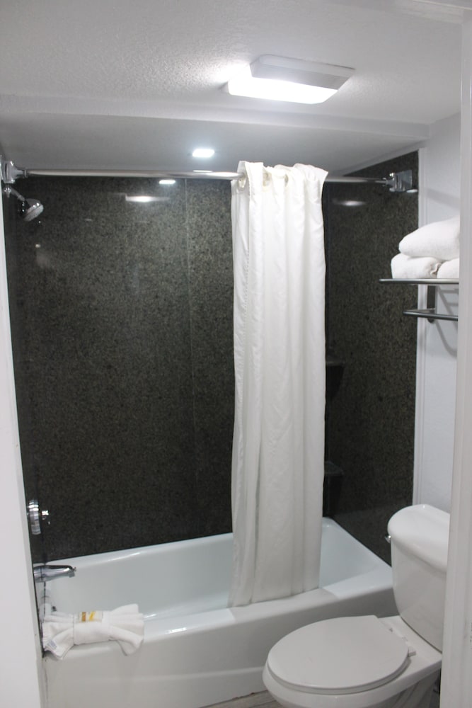 Suite, Multiple Beds, Non Smoking, Oceanfront - Photo 8