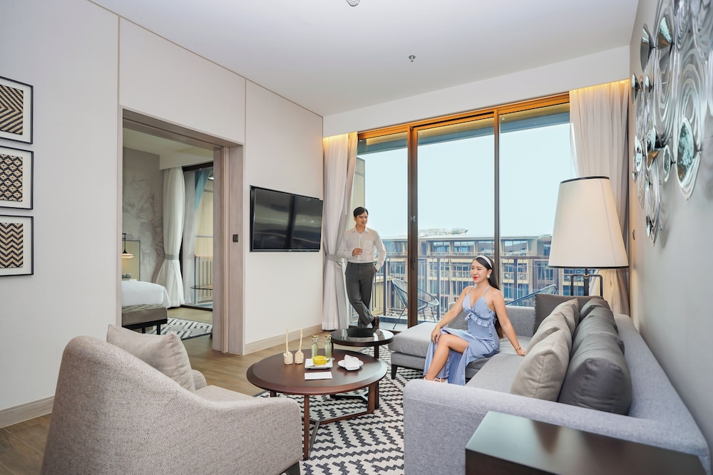 Suite, 1 Bedroom thumbnail 6