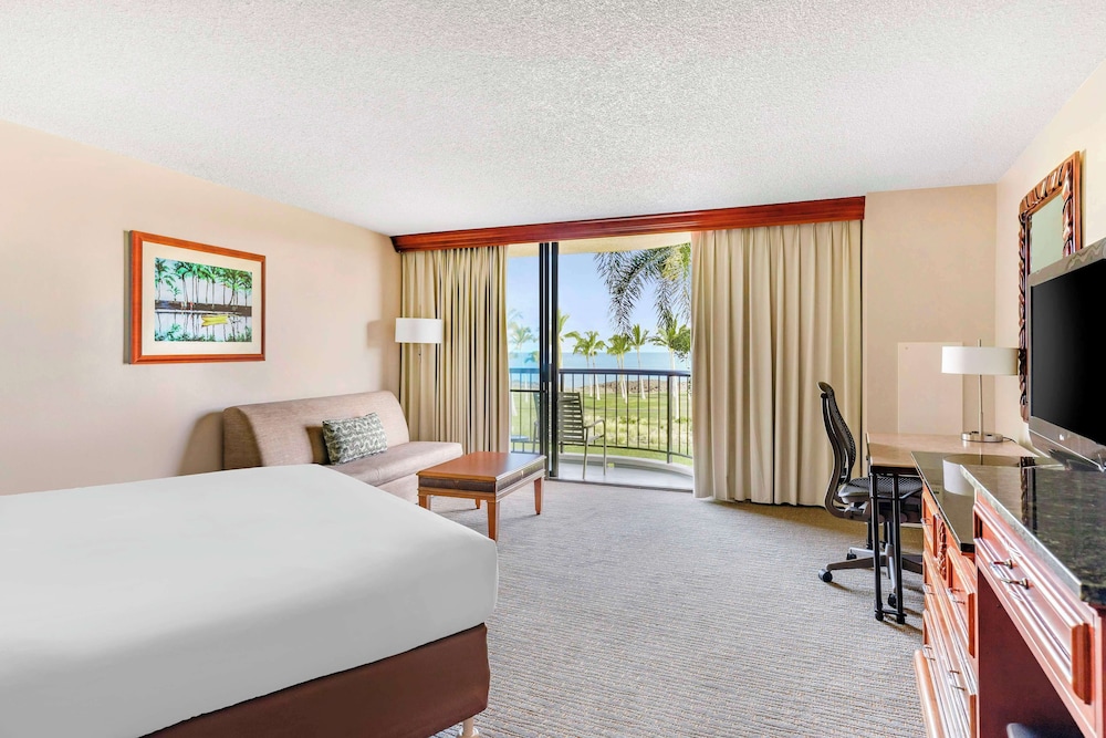 Room, 1 King Bed with Sofa bed, Partial Ocean View