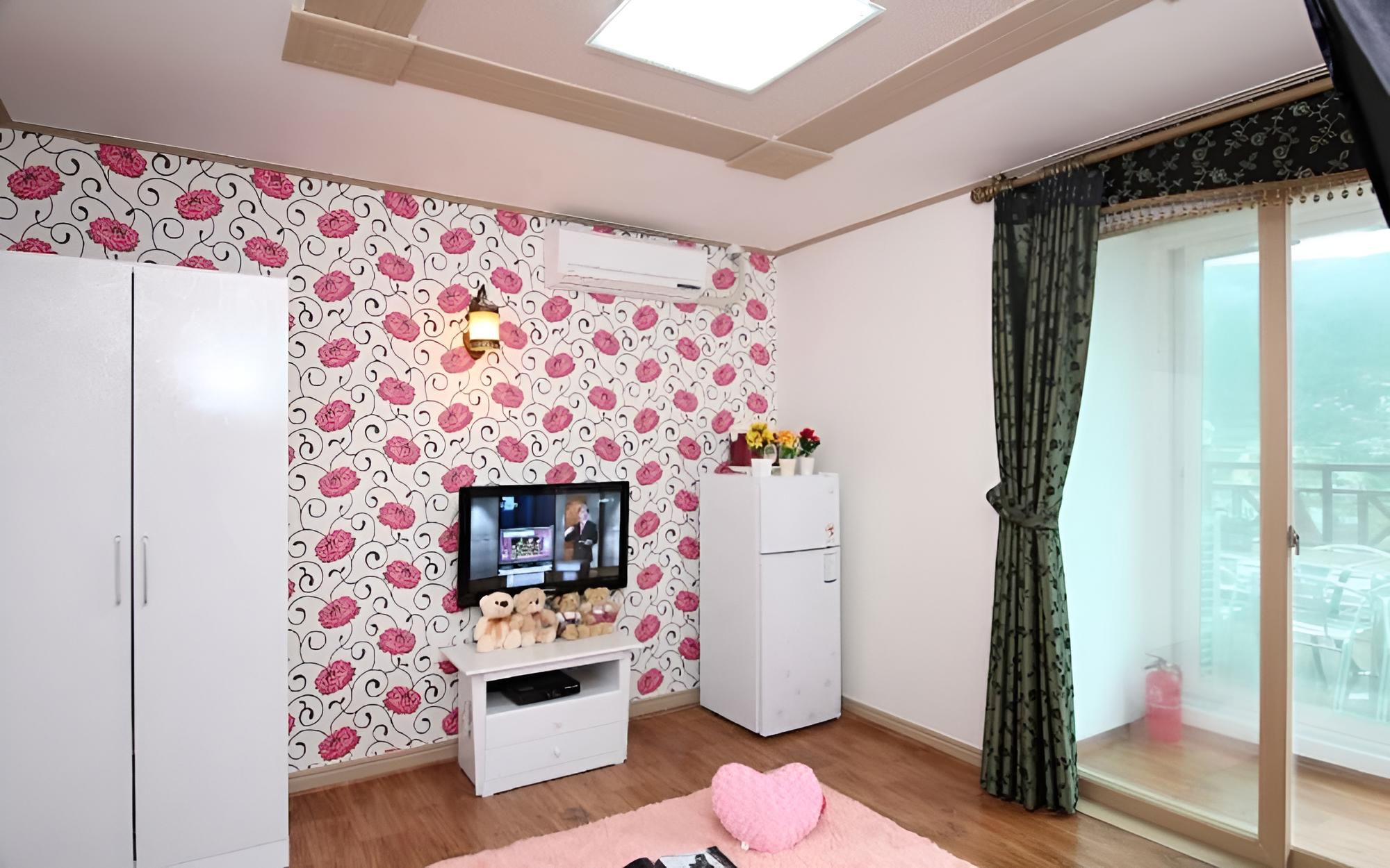 Room (26 (Ondol room) No 302) photo 1