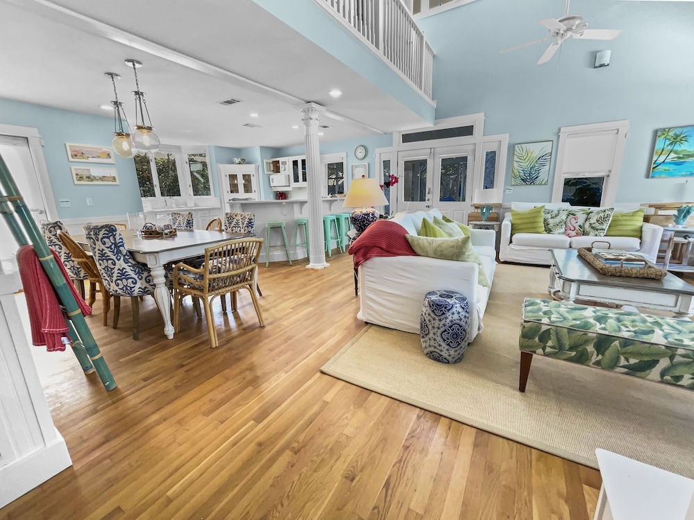 House, Multiple Bedrooms