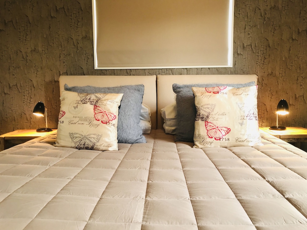 Panoramic Apartment, 1 King Bed, Kitchenette, Ocean View photo 1