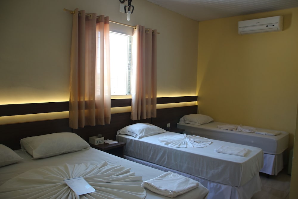 Classic Quadruple Room, photo 7