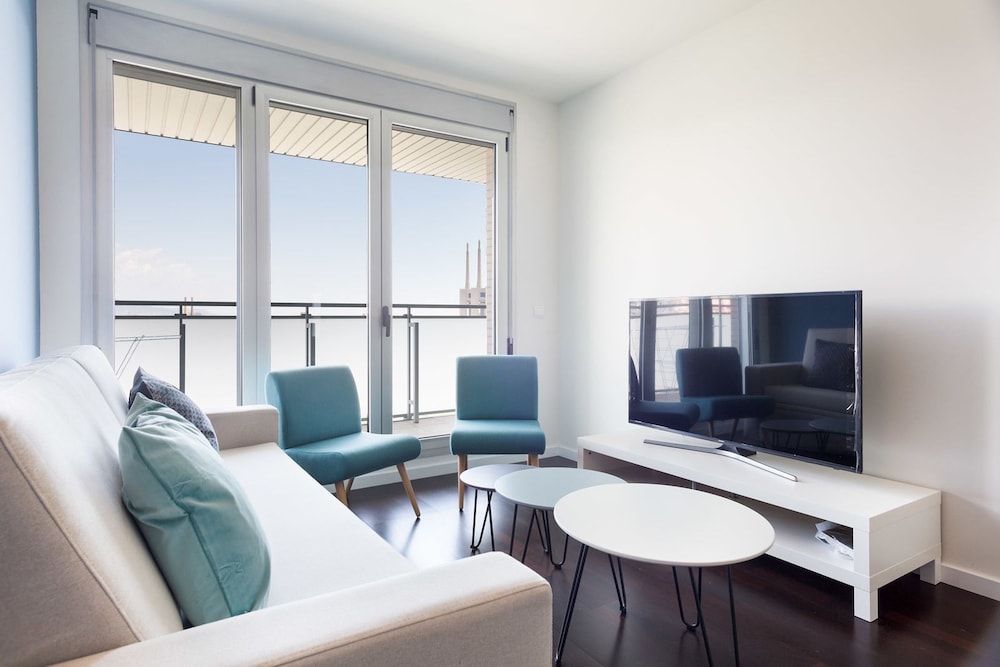 Comfort Apartment, 3 Bedrooms, Balcony (6.1)
