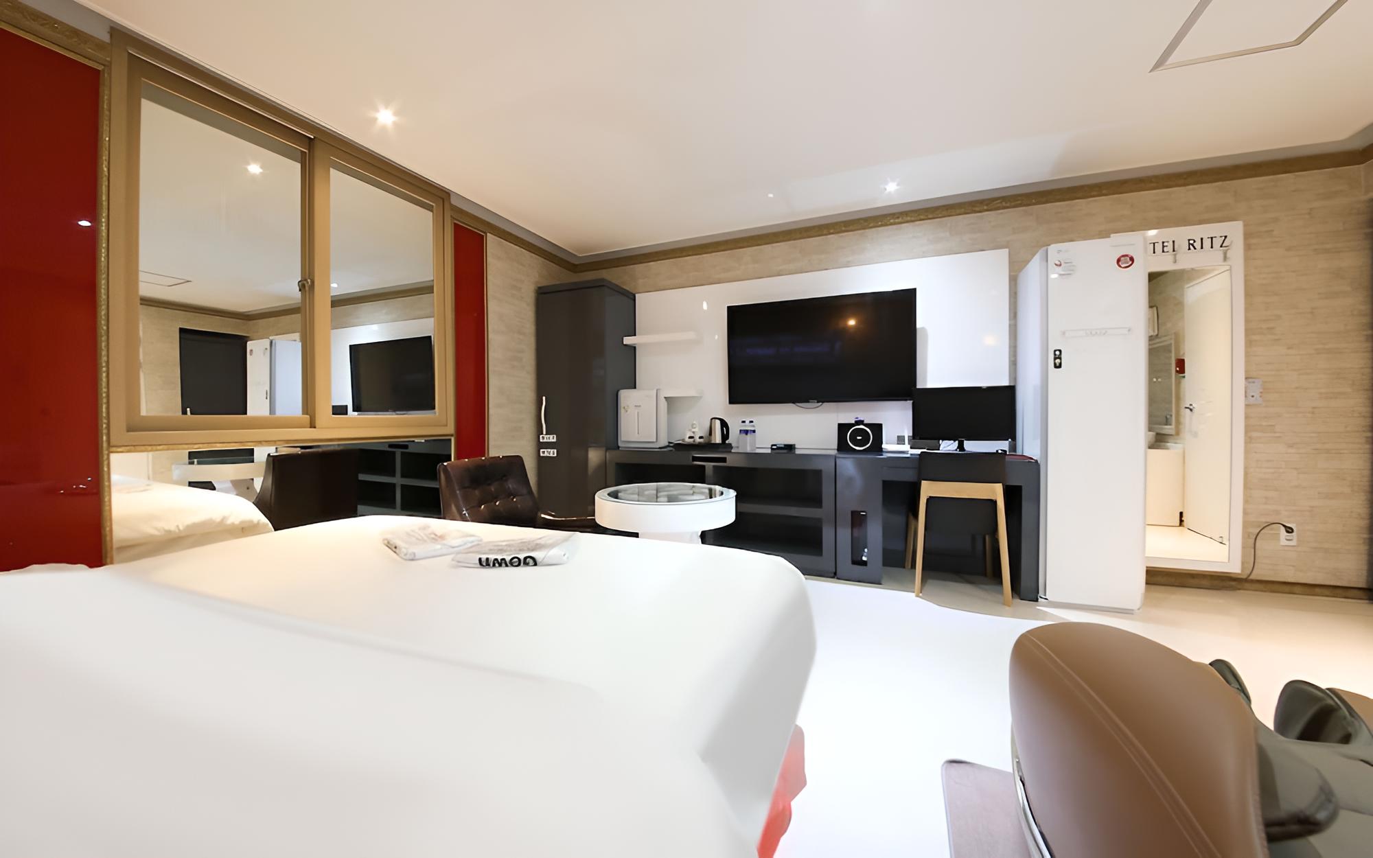 Room (Premium King Double (Styler Massage C) - Photo 4